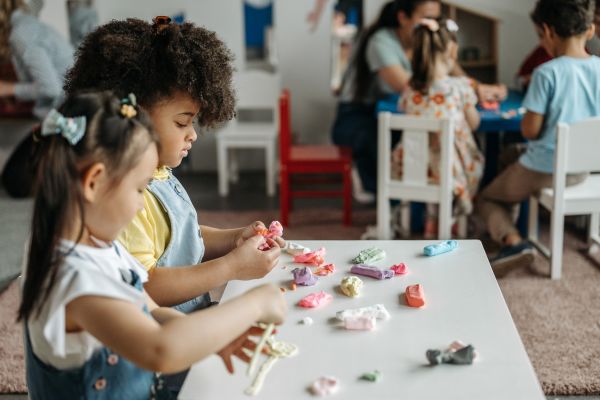 educateur de jeunes enfants